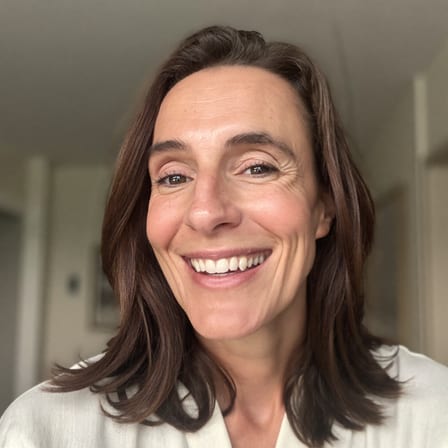 Portrait d'une habitante du centre de Bourges ayant comparé ses devis de diagnostic
